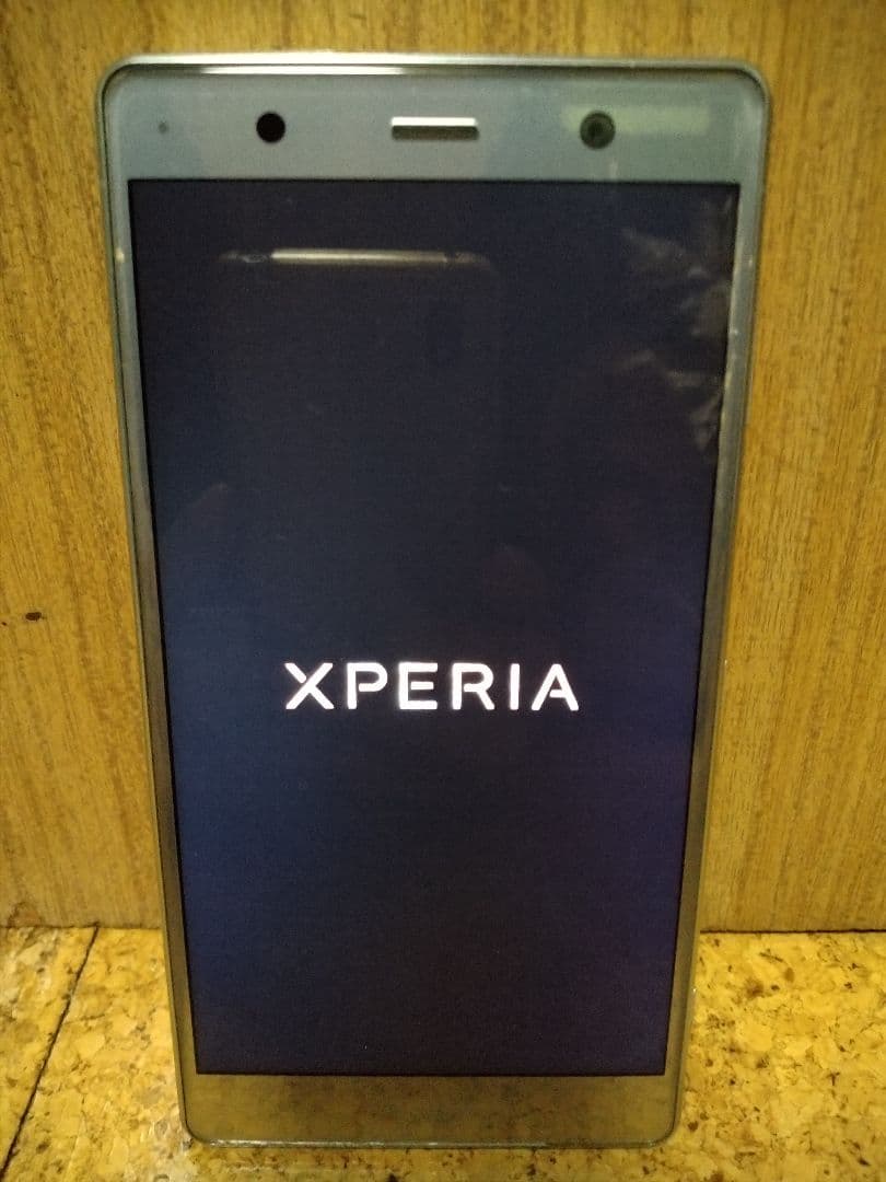 xperia zx2 Premium sov38 au版 クロムシルバー