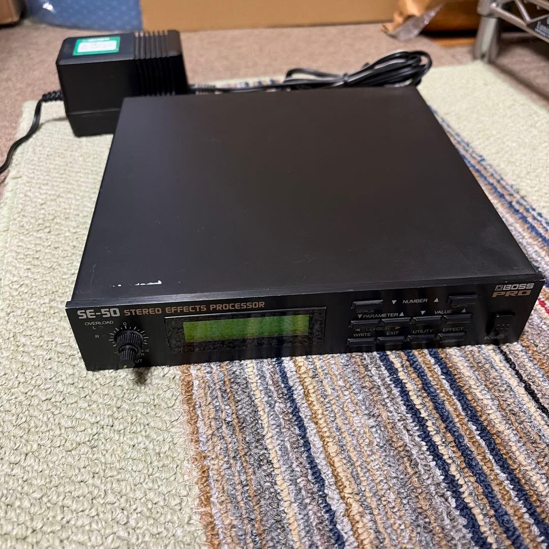 BOSS SE-50 マルチエフェクター　アダプター付き　BRB-100