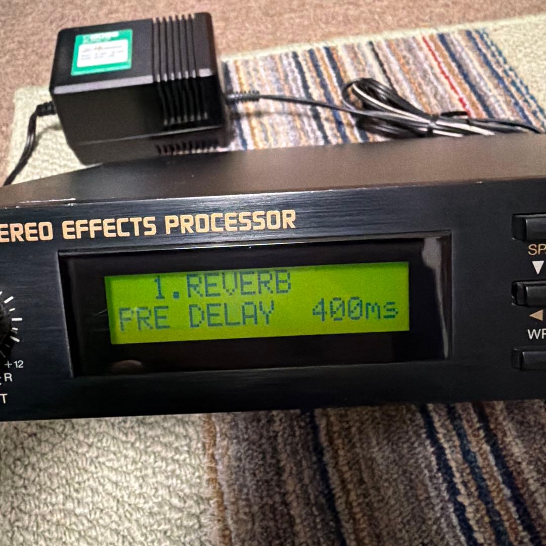 BOSS SE-50 マルチエフェクター　アダプター付き　BRB-100