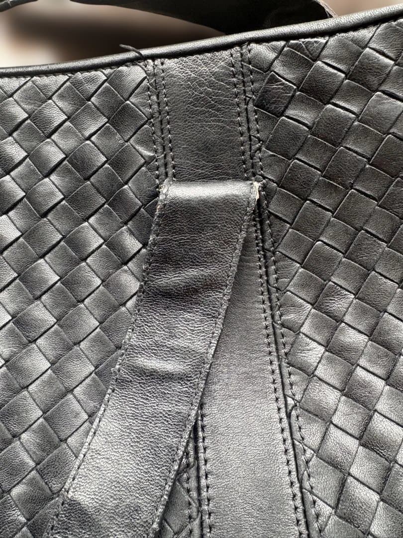 ボッテガ　ブラック ショルダーバッグ 編み込みデザイン