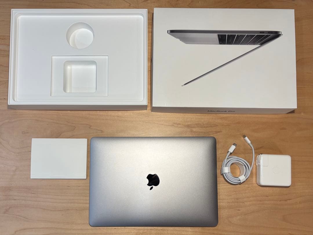 MacBook Pro 13インチ late 2016 スペースグレー