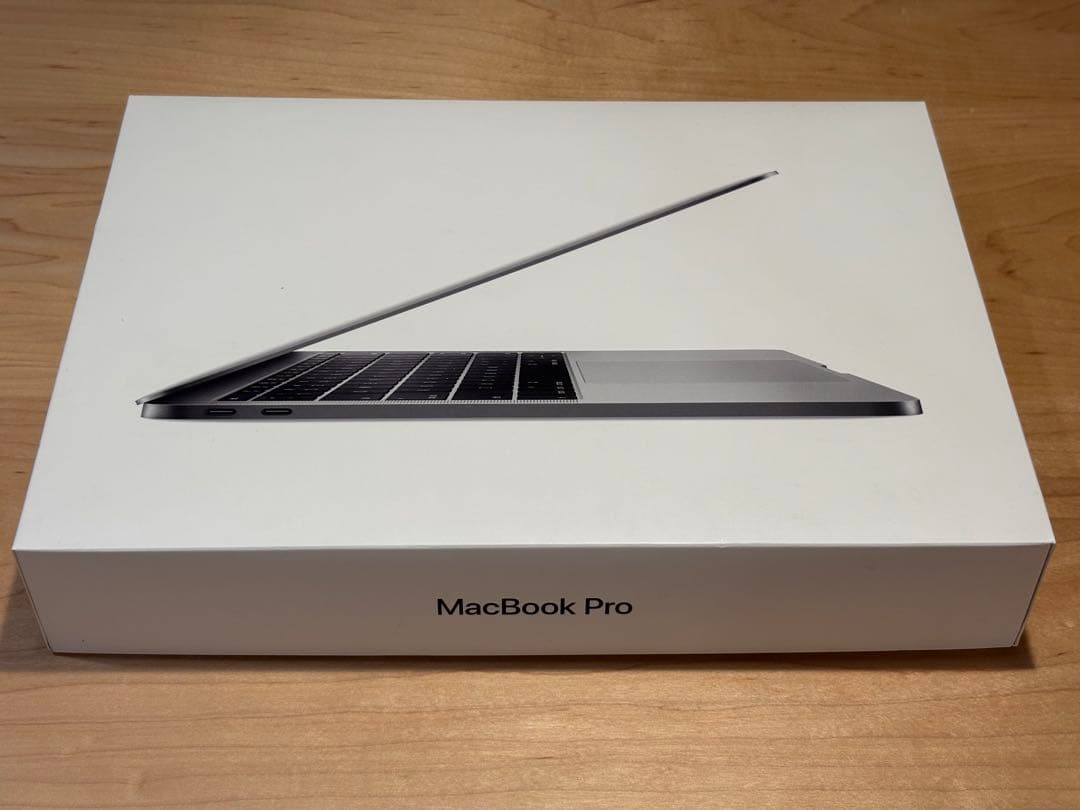MacBook Pro 13インチ late 2016 スペースグレー