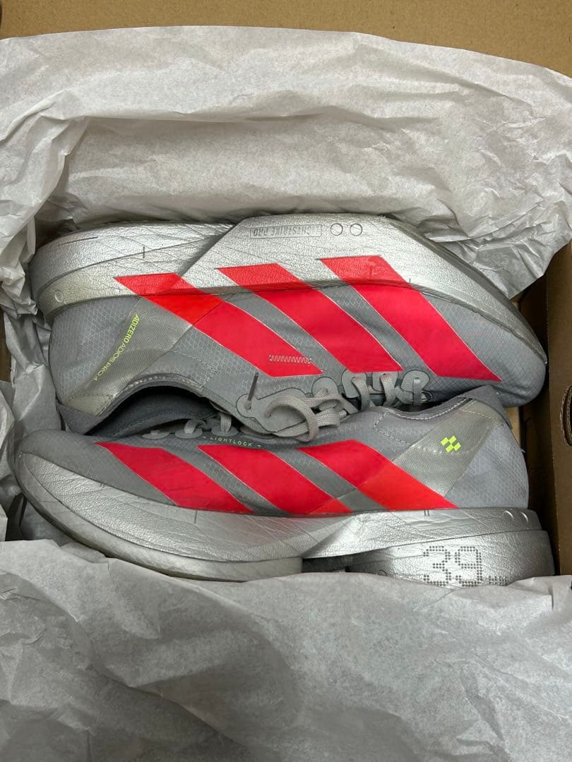 アディオスプロ4 26.0センチ