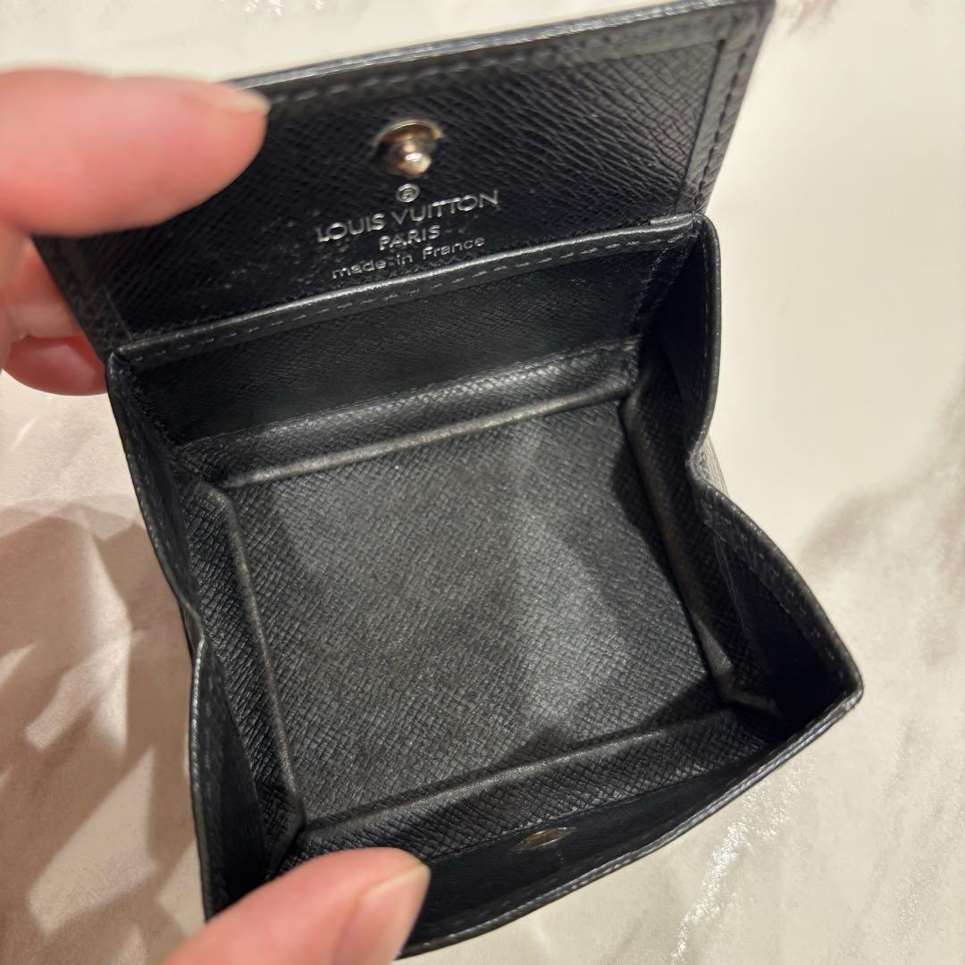 ヴィトン　ケース　メンズ　ブラック