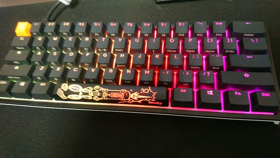 Ducky Channel ONE 2 MINI RGB 60% CHERRY…