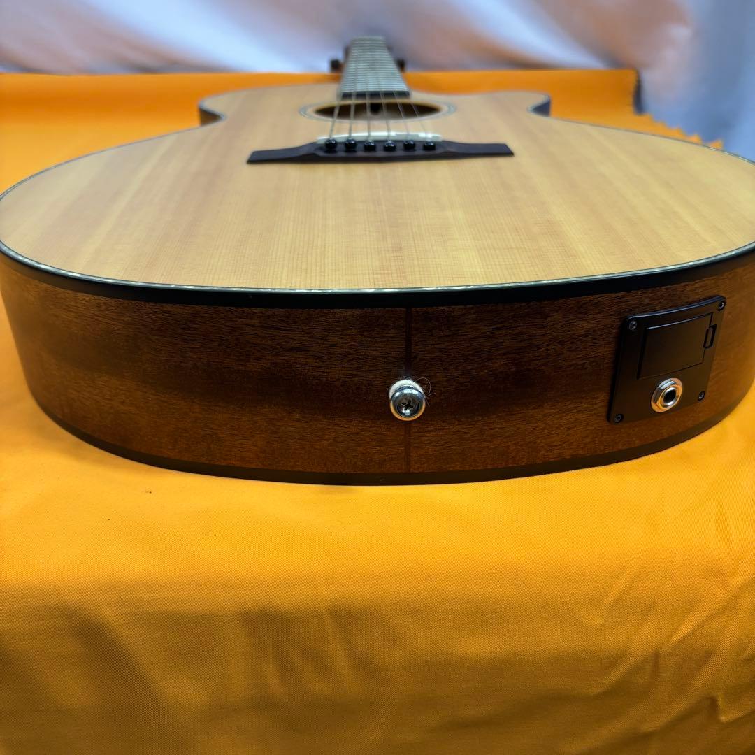 Cort カッタウェイ sfx e ns アコースティックギター　ケース付き