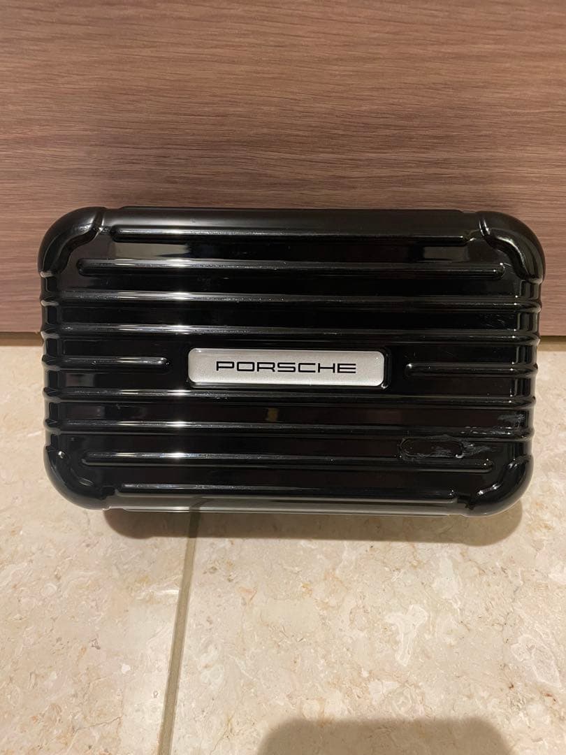 希少　コラボ　RIMOWA×PORSCHE アメニティケース
