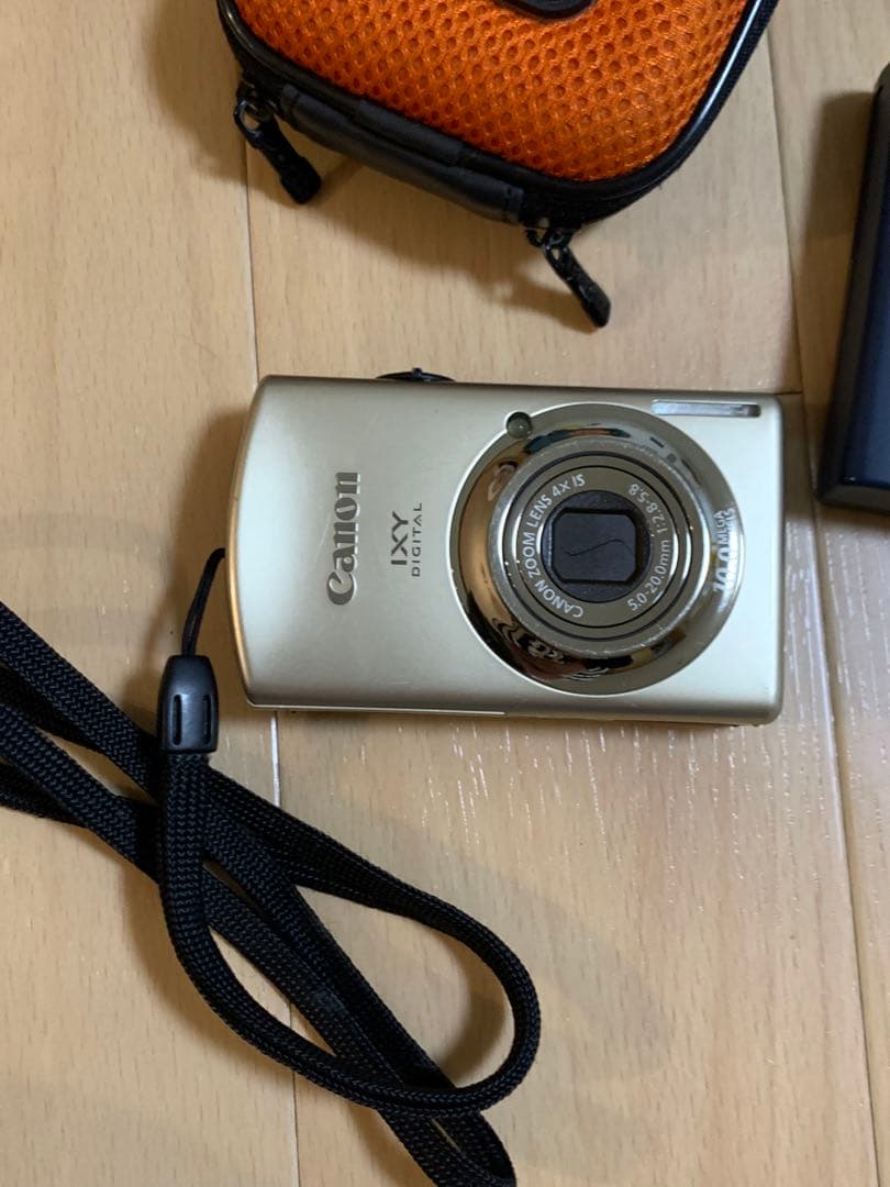 Canon IXY デジタルカメラ バッテリーチャージャー付き