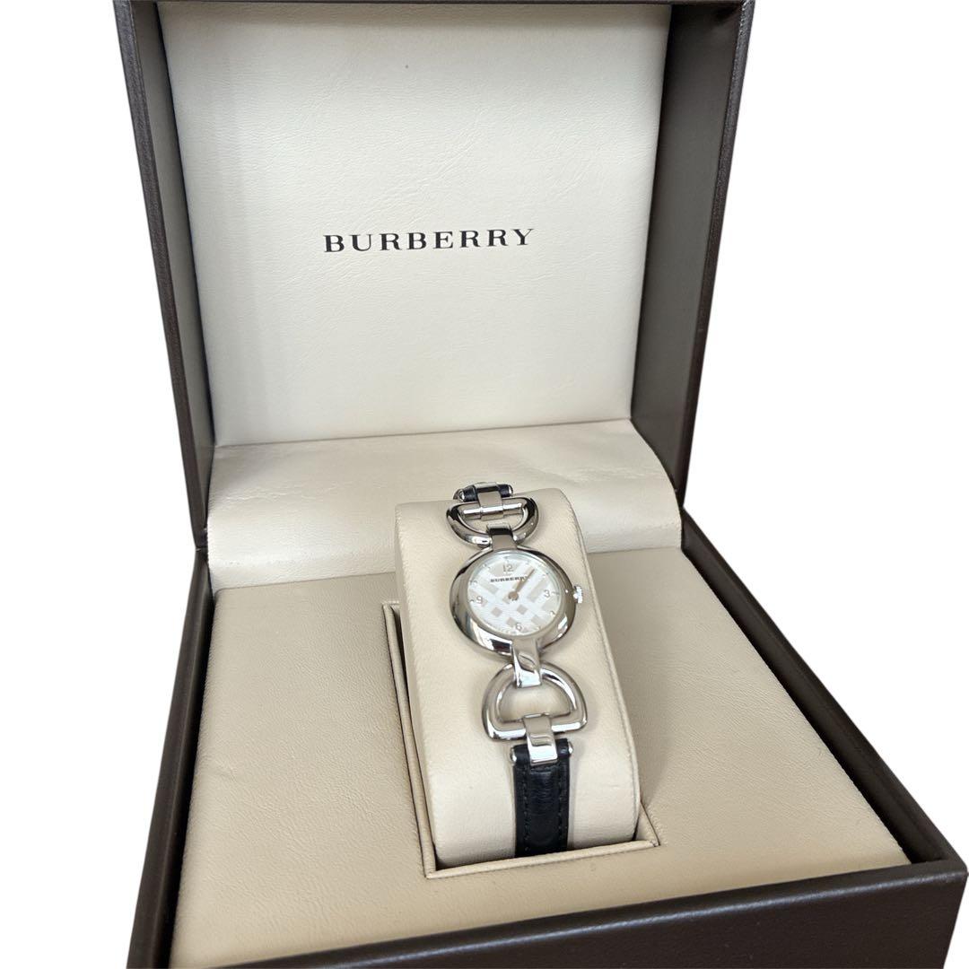 BURBERRY バーバリー 腕時計 美品 新品電池 レザーベルト チェック柄