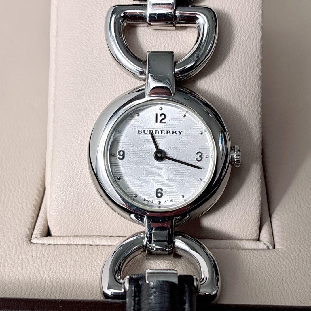 BURBERRY バーバリー 腕時計 美品 新品電池 レザーベルト チェック柄