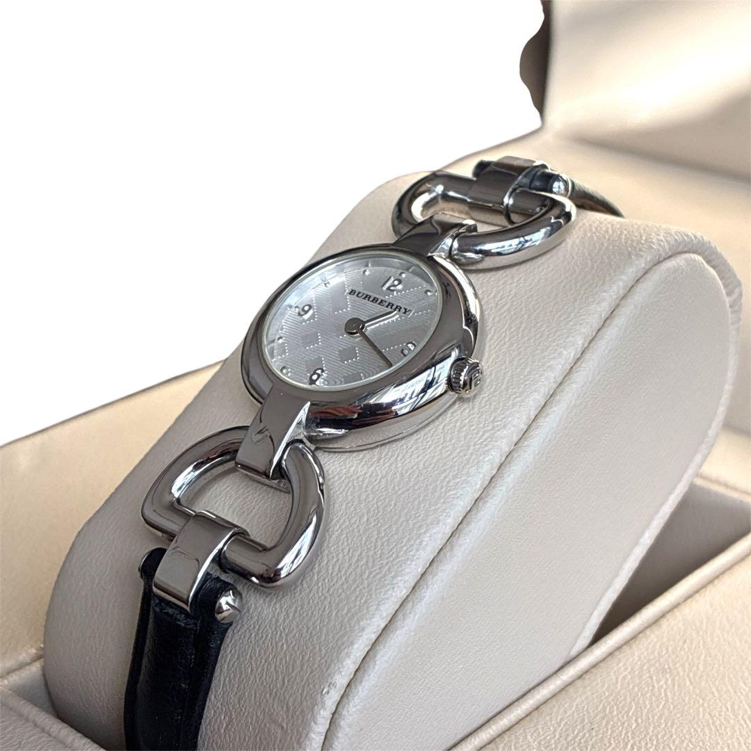 BURBERRY バーバリー 腕時計 美品 新品電池 レザーベルト チェック柄