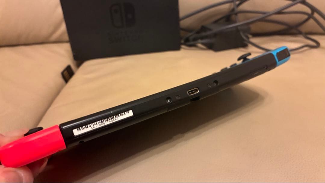 ソフト付き！Nintendo Switch 本体