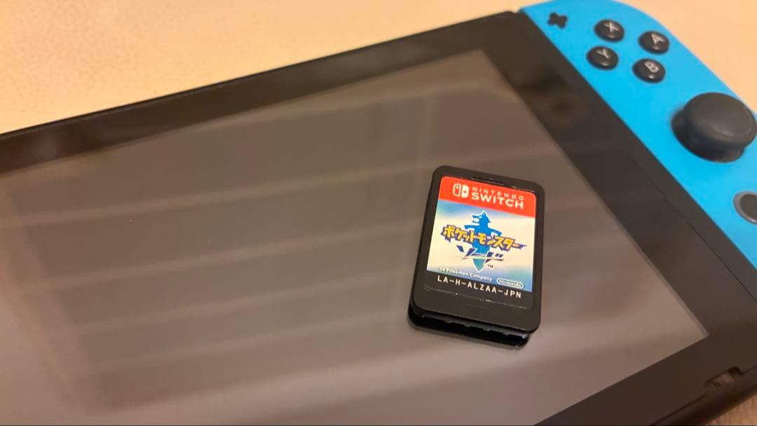 ソフト付き！Nintendo Switch 本体