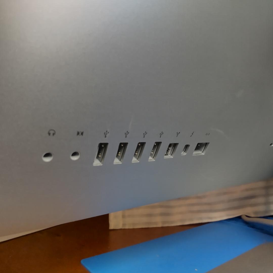 Apple iMac 21.5インチ 2011 Sequoia