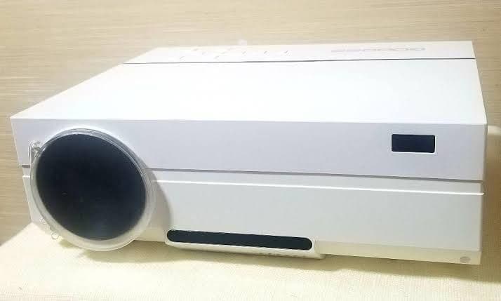 GooDeeプロジェクター＋Fire TV Stick＋100インチスクリーン