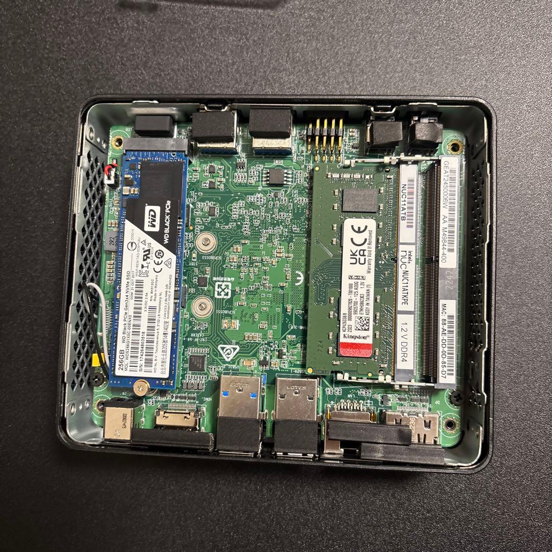 き*ぷ様 Intel NUC NUC11ATKPE 小型PCキット