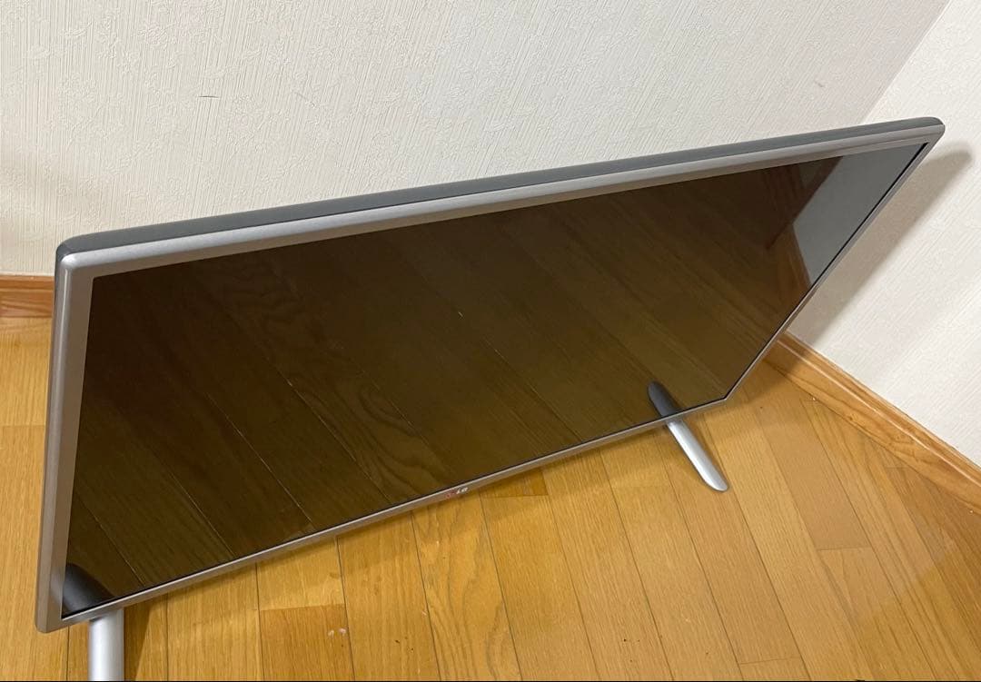 1週間保証付き LG 32LB57YM-JB LEDテレビ LCD 32インチ