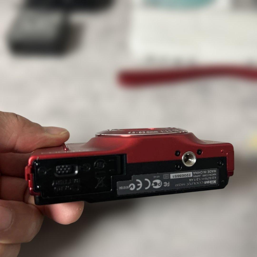 Nikon COOLPIX s8200 14倍光学ズーム　動作確認済　付属品　赤