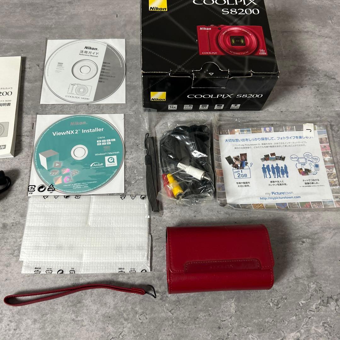Nikon COOLPIX s8200 14倍光学ズーム　動作確認済　付属品　赤