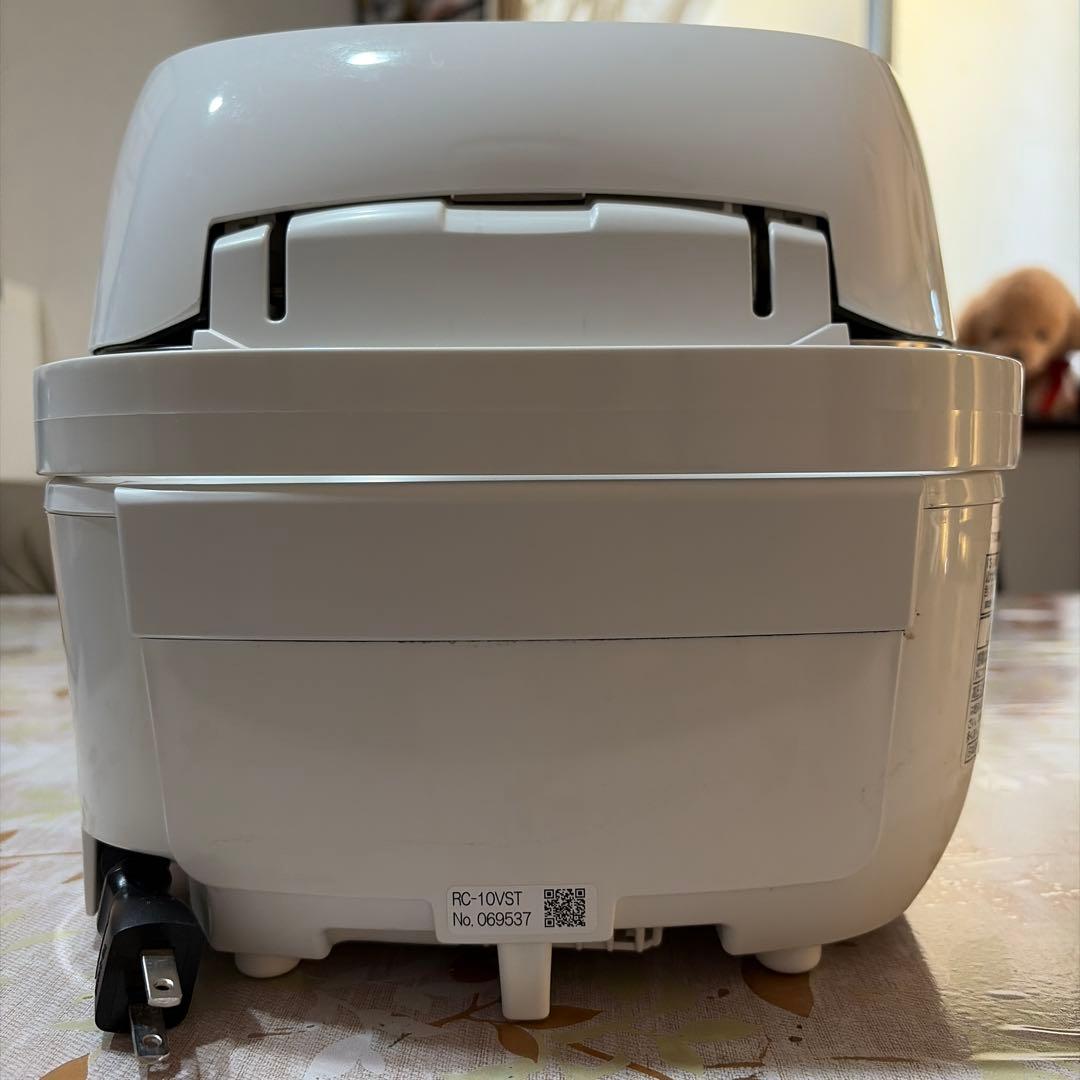 TOSHIBA IH炊飯器 RC-10VST ホワイト2023年制
