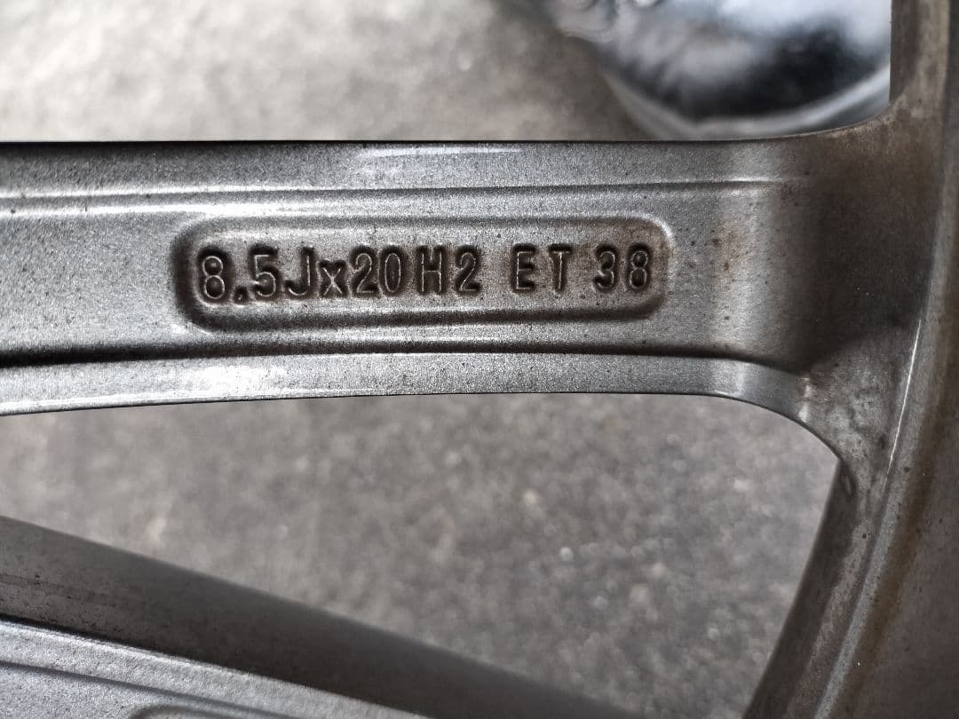 AMG　20インチ スペーサー、ボルト付き　アルミホイールセット タイヤ、