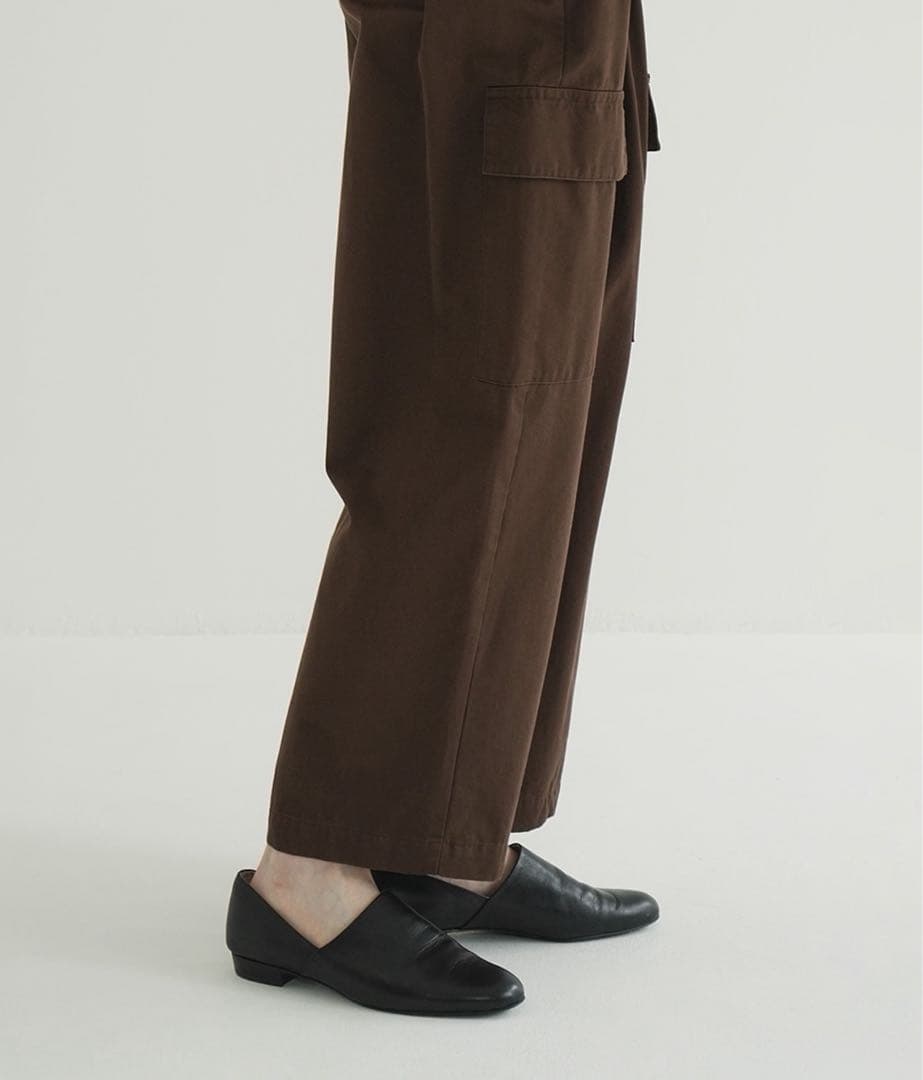 靴 CLANE SIDE CUT STACKED HEEL FLAT SHOES