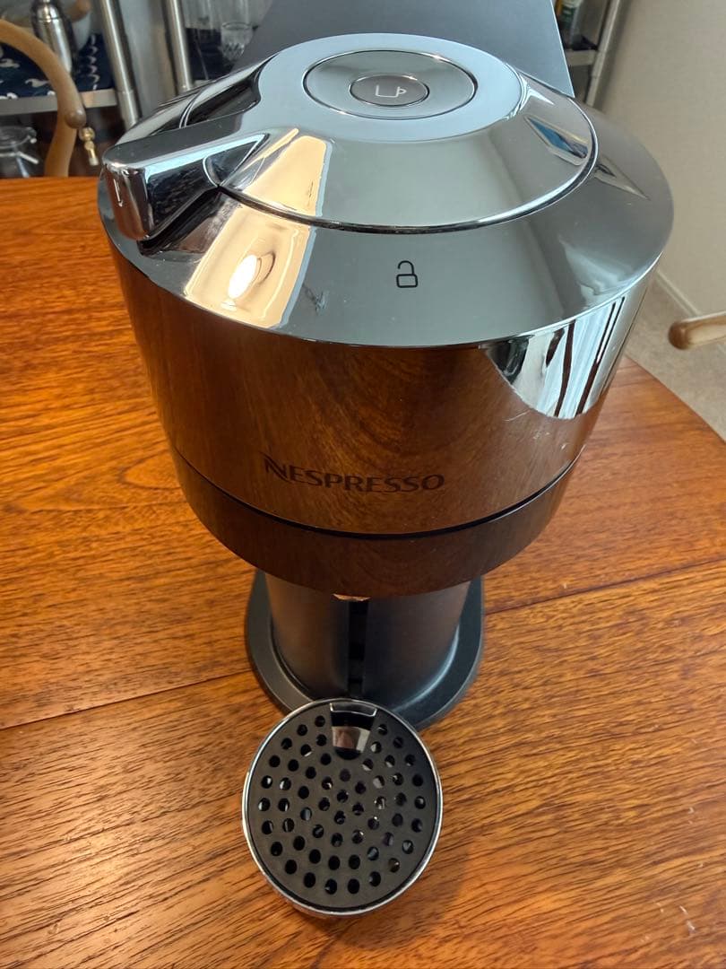 Nespresso コーヒーメーカー ヴァーチュオ デラックス ダーククローム
