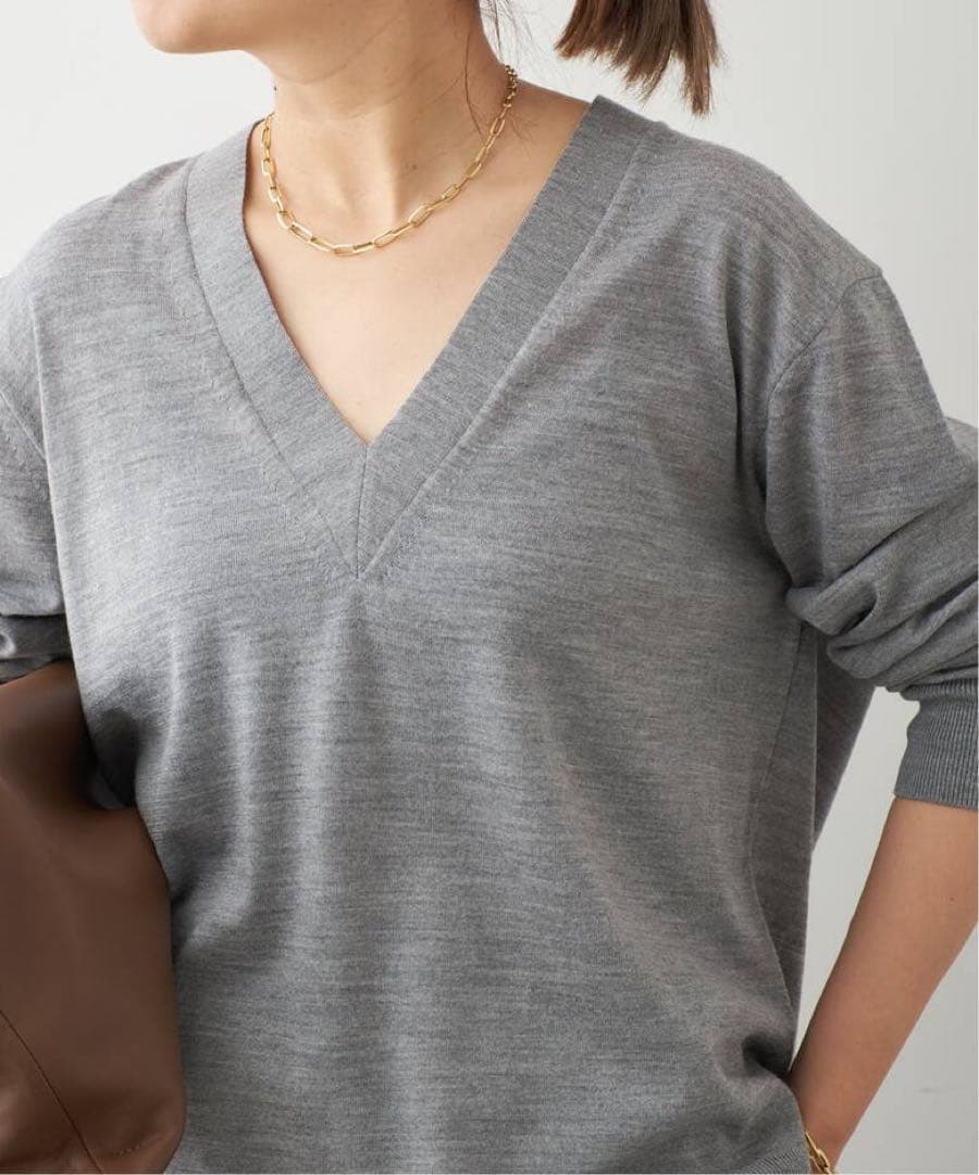 【未使用級✨】ドゥーズィエムクラス MILLENNIUM Vネック 25AW