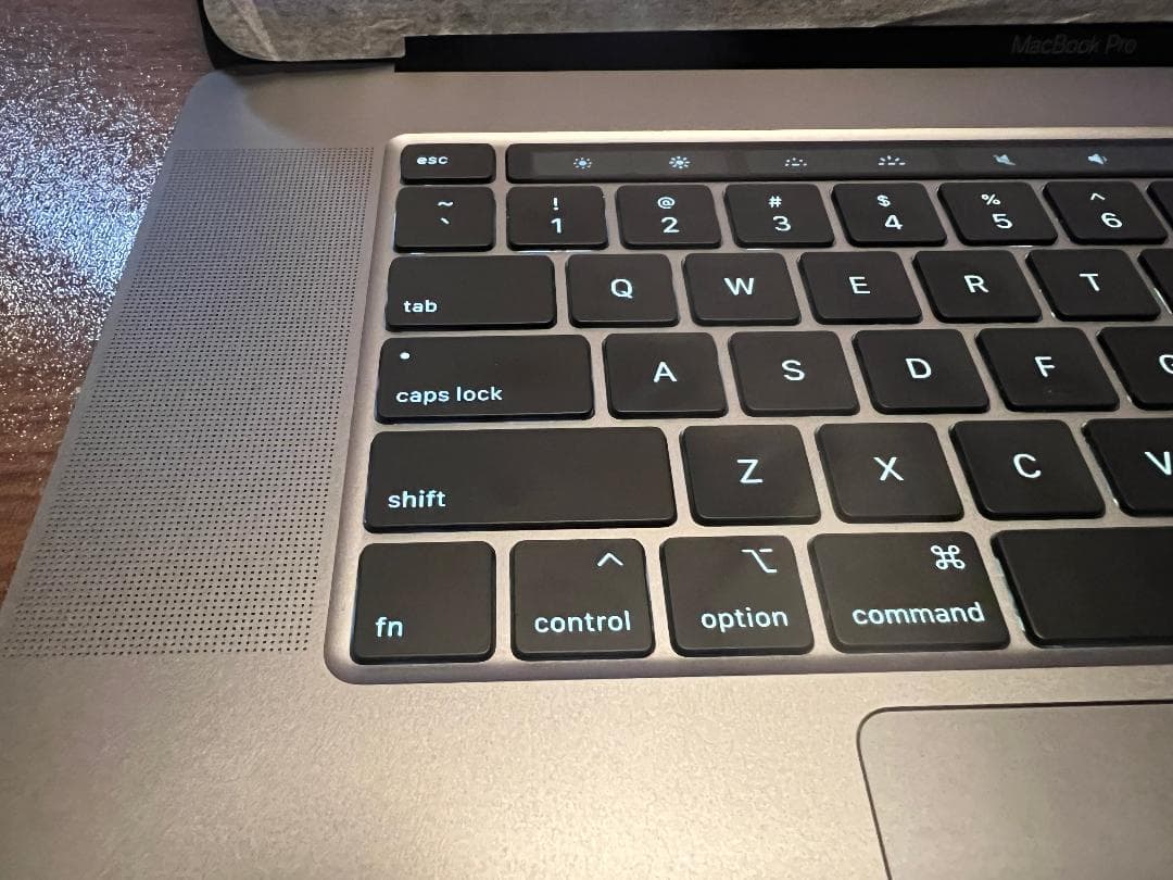 MacBook Pro 2019 16インチ/Core i9/64GB/1TB