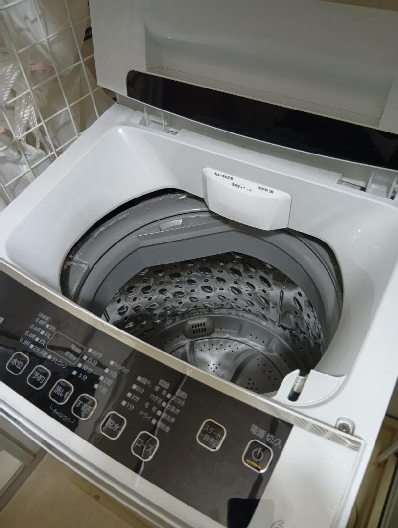 【美品】アイリスオーヤマ 洗濯機 IAW-T602E