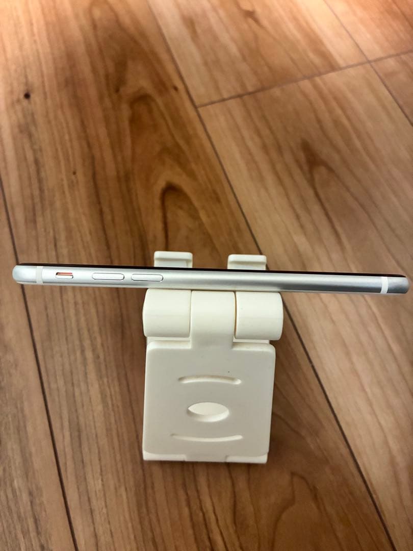 iPhone SE2 本体 128GB ホワイト SIMフリー