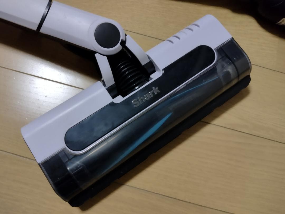 シャーク★コードレスクリーナー★CS300JWH★バッテリー新品と同等★1