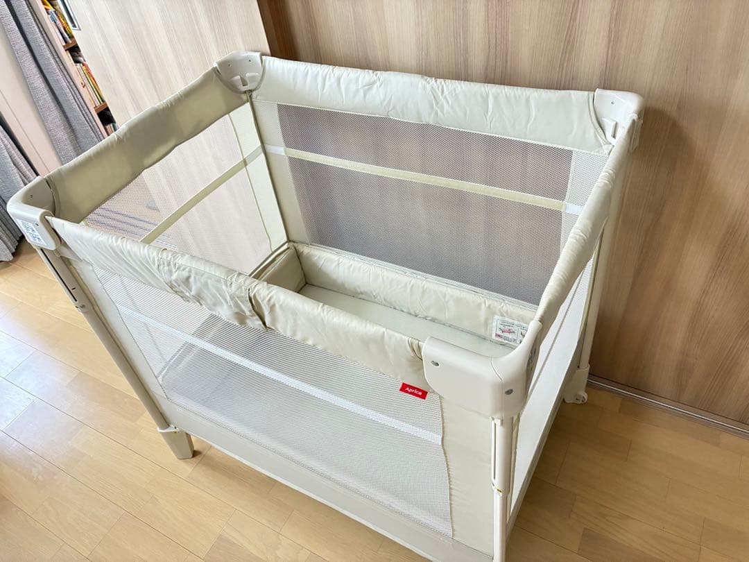 ★Aprica　 ココネル エアー ミルク　ホワイト　取扱説明書・専用箱あり