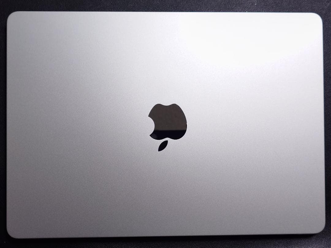 MacBook Air 13インチ M3/16GB/256GB 美品