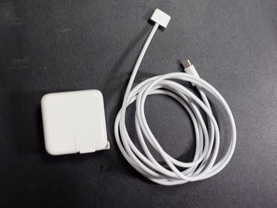 MacBook Air 13インチ M3/16GB/256GB 美品
