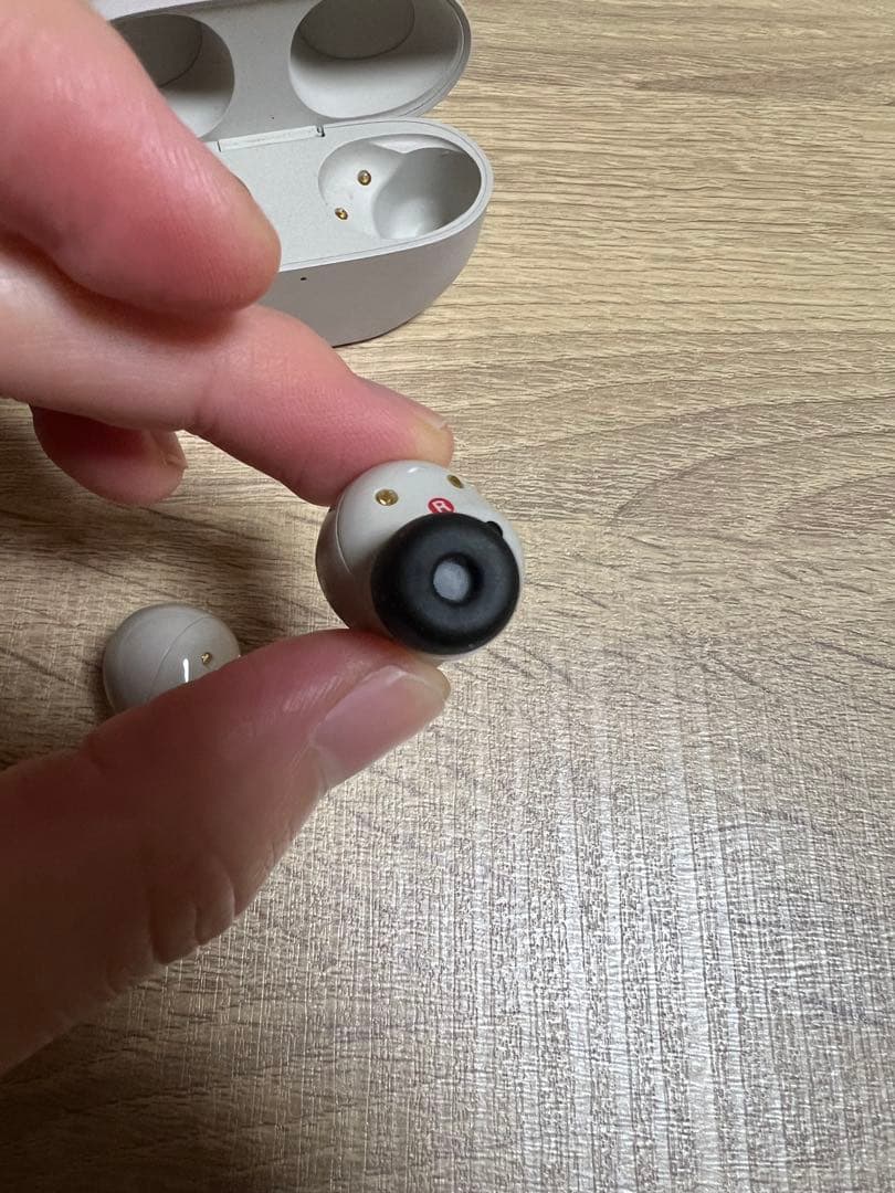 WF-1000XM5 ソニー　イヤホン　ノイズキャンセリング　グレー