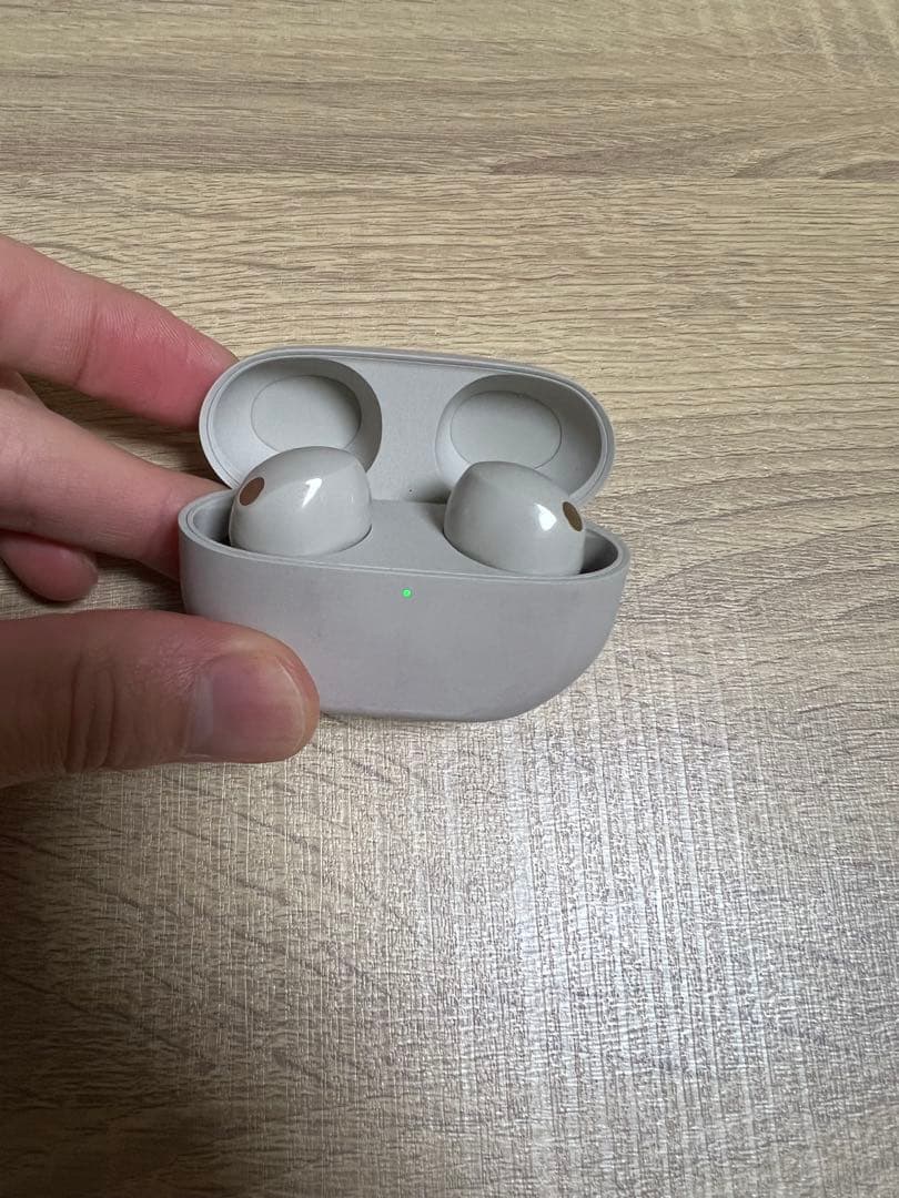 WF-1000XM5 ソニー　イヤホン　ノイズキャンセリング　グレー