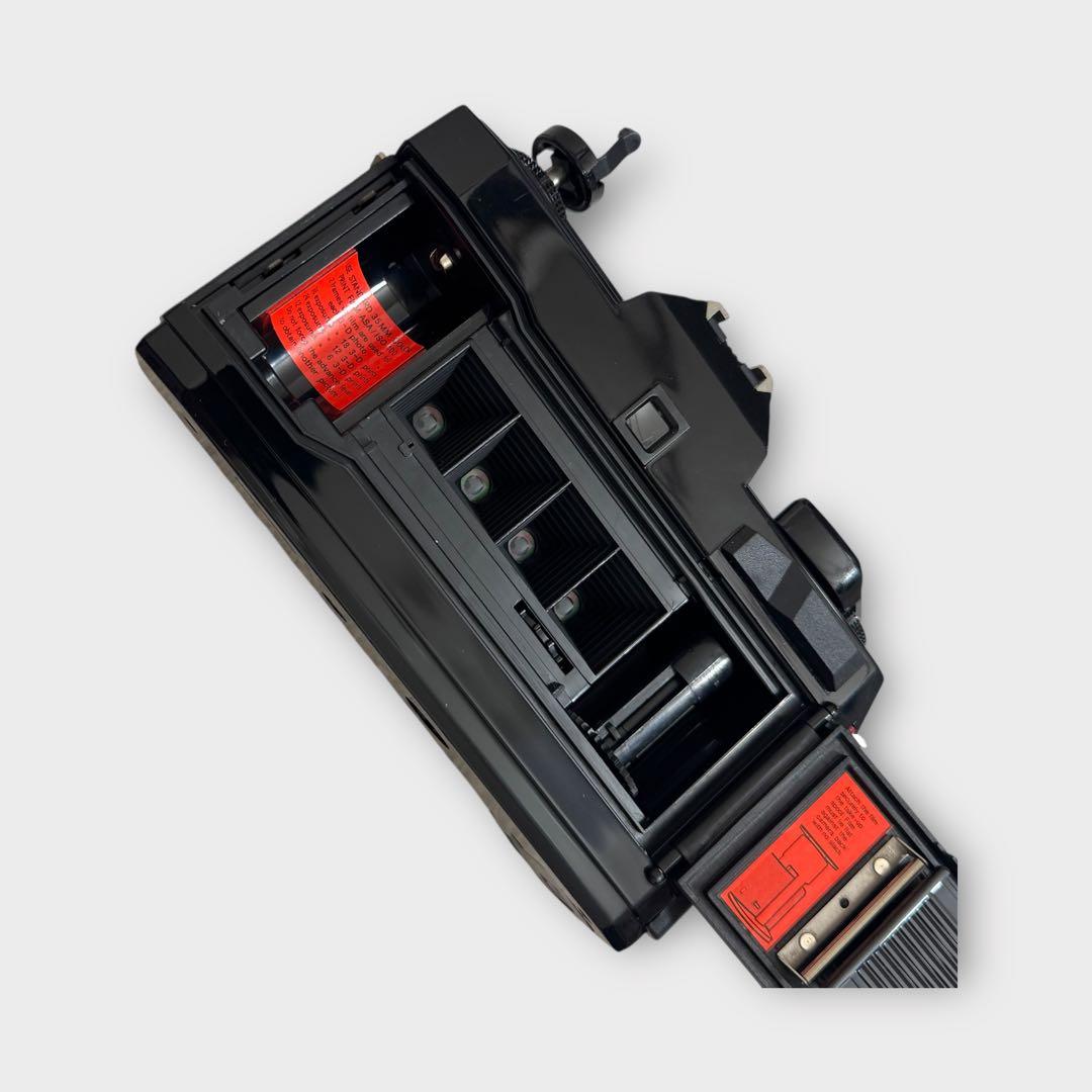 9353.Nishika N8000 3D 四眼カメラ ストロボ 3010