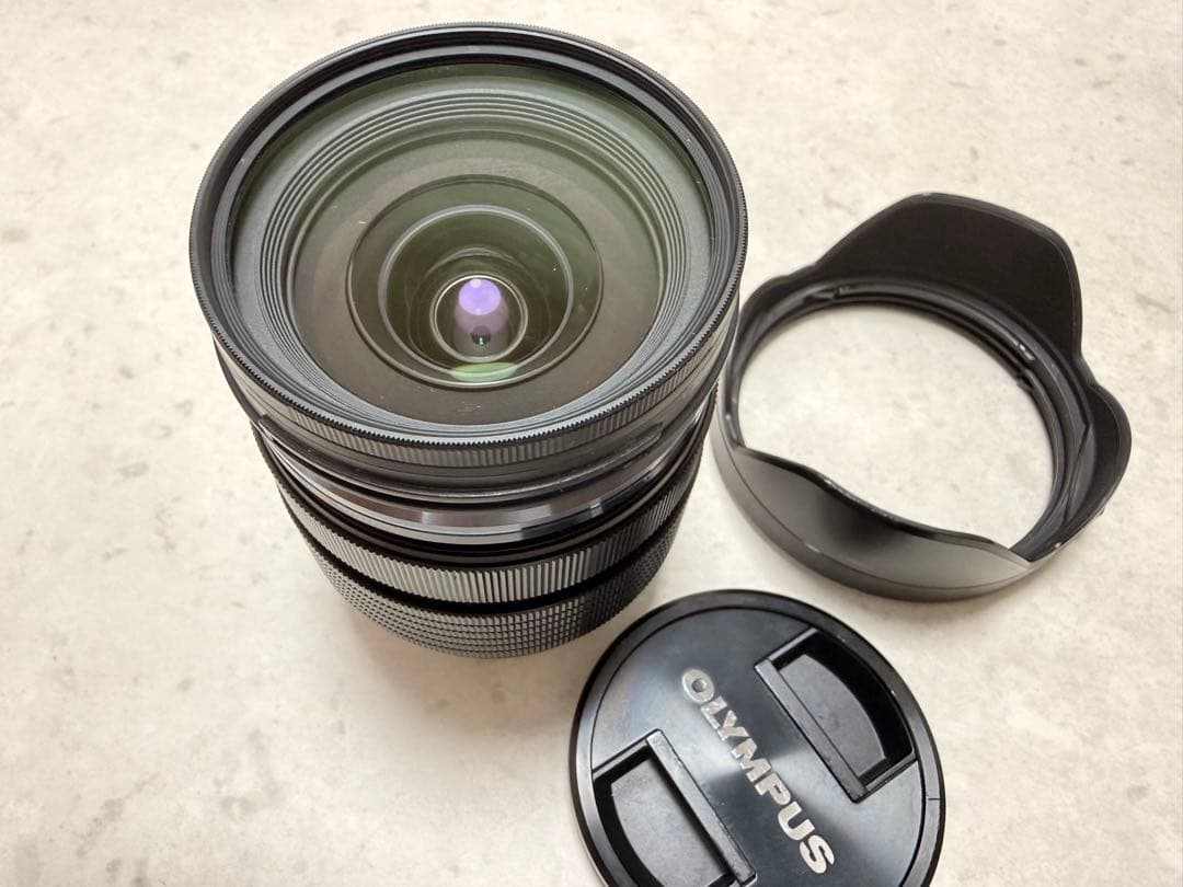 【レンズ付き】OLYMPUS OM-D E-M5 Mark II