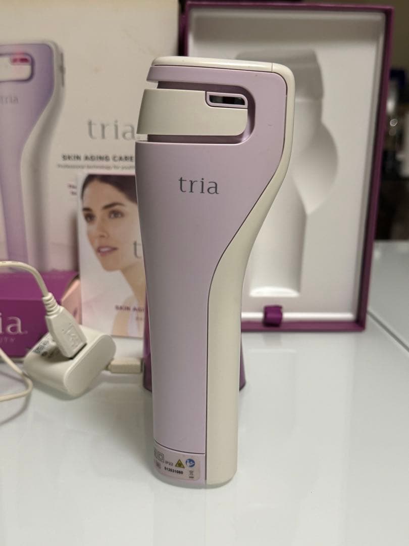 【美品】トリアスキンエイジングケアレーザー