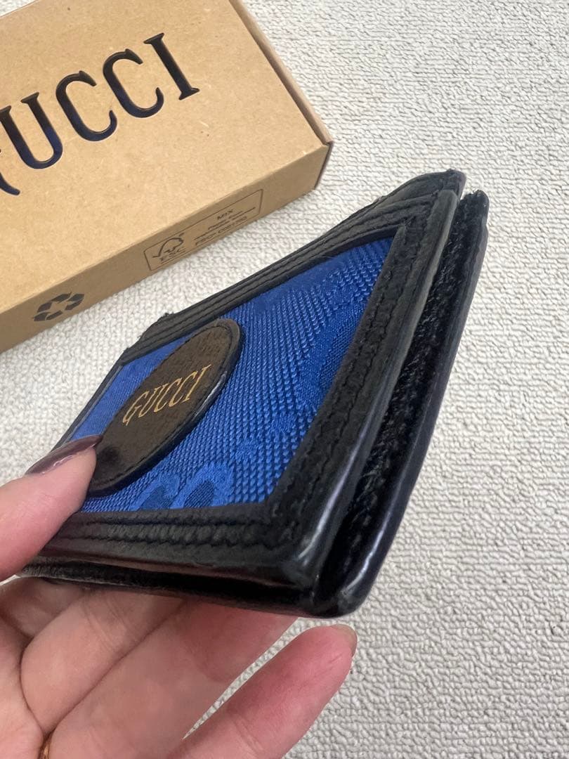 GUCCI ケース 青