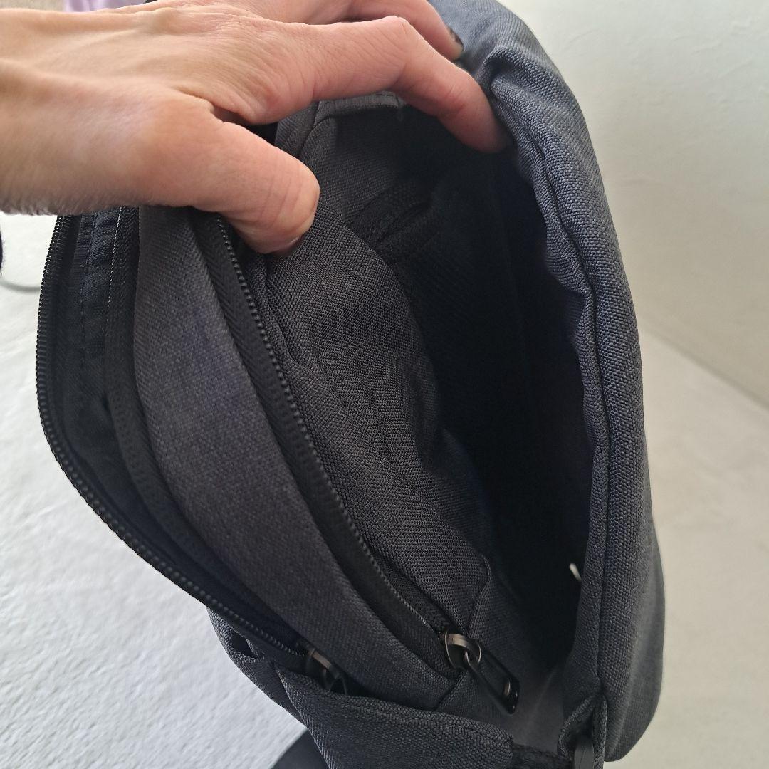 QUICKPACK ボディバッグ 13インチ