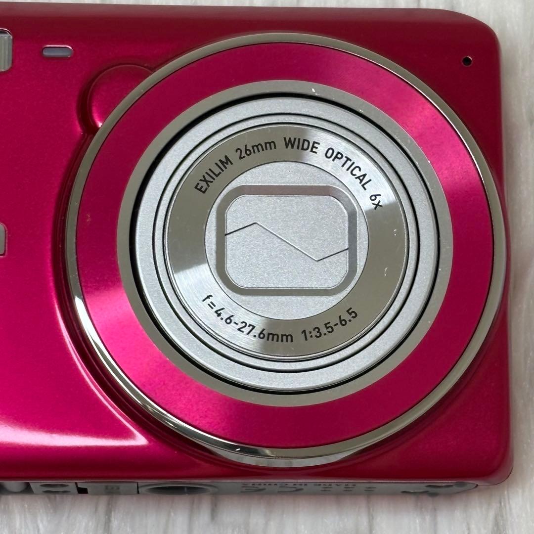 美品　CASIO カメラ　EX-ZS20 充電器　箱　レッド コンデジ　動作品