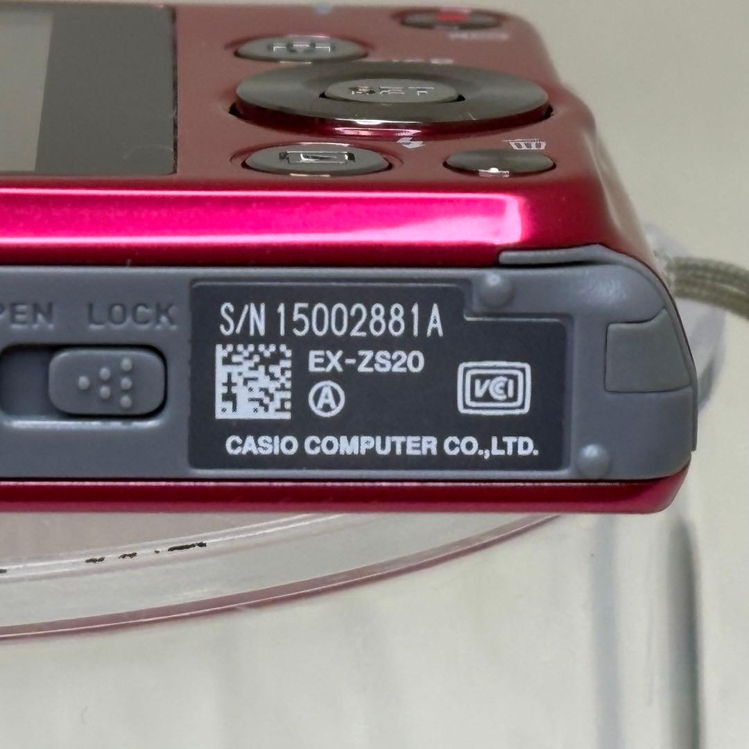 美品　CASIO カメラ　EX-ZS20 充電器　箱　レッド コンデジ　動作品