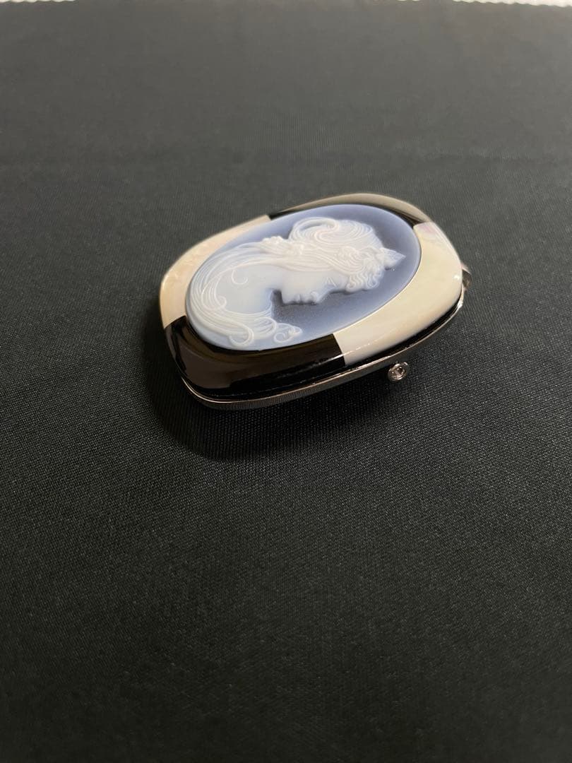 カメオ デザインブローチ　ヴィンテージ