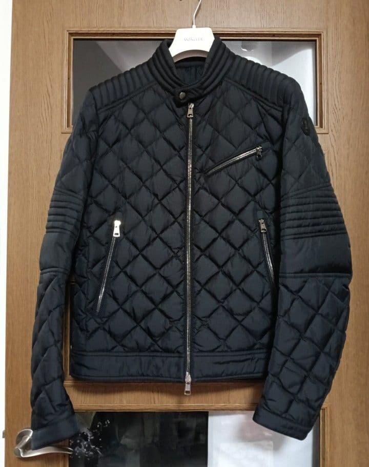 MONCLER キルティングライダースダウンジャケット（2）M〜L