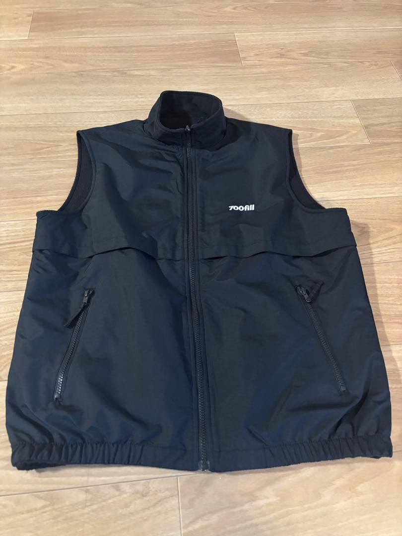 n*k様 700fill リバーシブルベスト フリースベスト ブラック Mサイズ