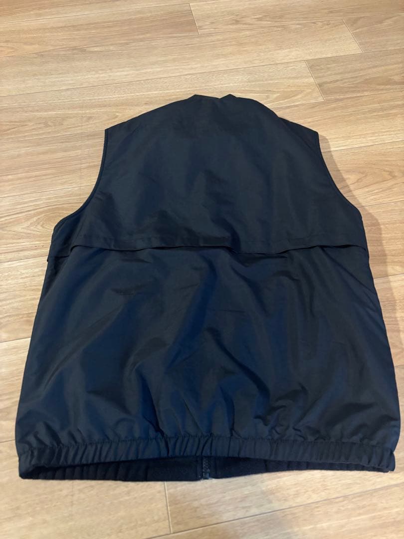 n*k様 700fill リバーシブルベスト フリースベスト ブラック Mサイズ