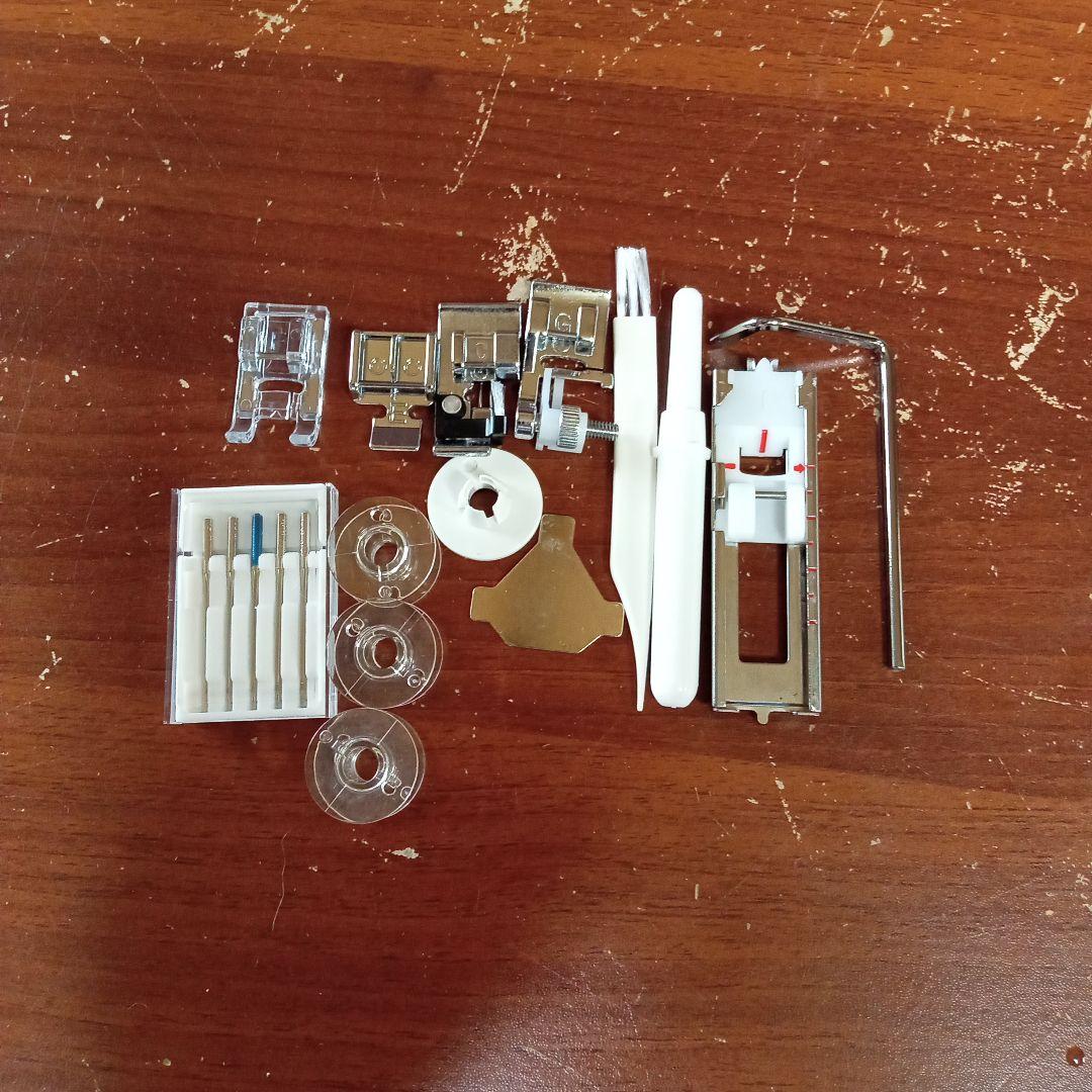 ジャノメ電子ミシン本体　分解整備済み　フット付き