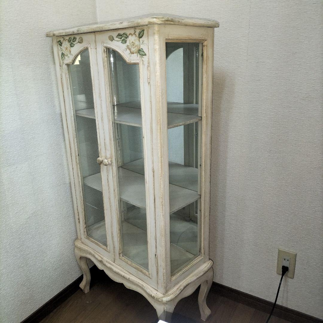 キャビネット　アンティーク風　ヴィンテージ　戸棚　チェスト トールペイント